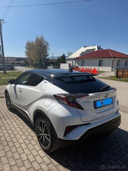 Predám Toyota C HR, 1.8 Hybrid - 2
