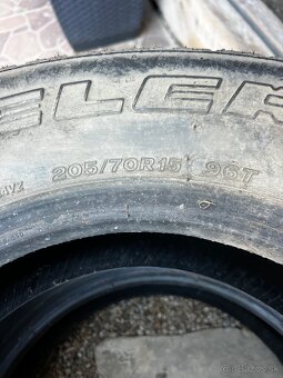 Bridgestone dueler 205/70 R15 - 2