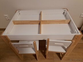 Detský multifunkčný Montessori stolík s dvoma stoličkami - 2