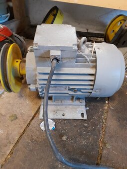 elektromotor 2,2 kw 1400 ot - 2