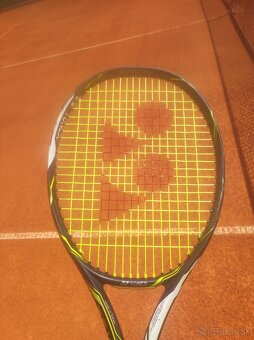Tenisová raketa Yonex DR 100 - 2