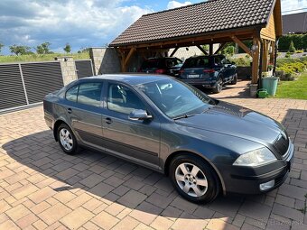 Škoda Octavia - 2
