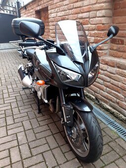 Yamaha FZ1 Fazer - 2