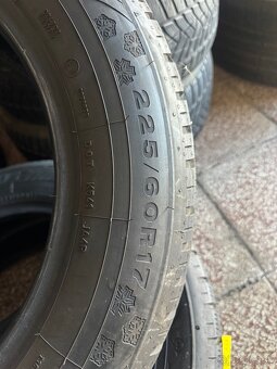 225/60r17 - 2