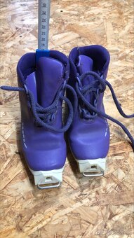 set detske bezky, palice a topanky - 2