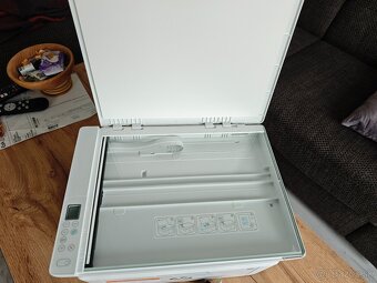 HP LaserJet MFP M140we - 2