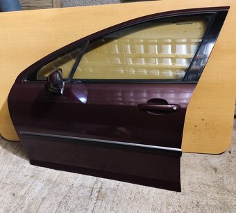 Peugeot 407 SW 4 dvere (fialové) - 2