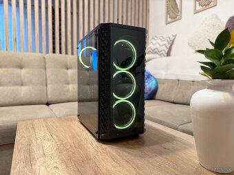 Predám Vlastnoručne skladaný Herný Počítač - 2