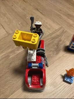 Lego duplo 10592 hasicske auto - 2
