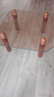 príručný stolík - 2