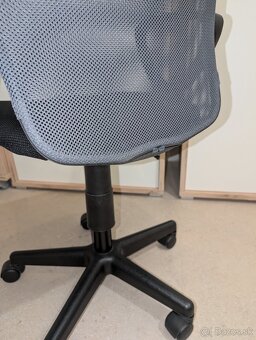 Kancelárska stolička - 2