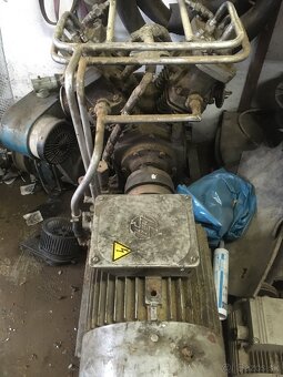 vzduchový kompresor 4 valec - 2