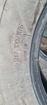 Predám pneumatiky 265/65R17 - 2