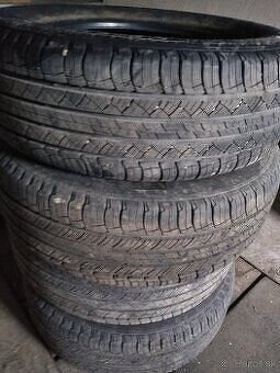 215/65/16 celorocne - 2