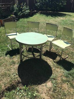 Chrómový nábytok. - 2