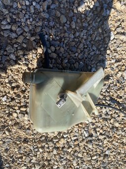 Bmw e39 expanzna nadoba - 2