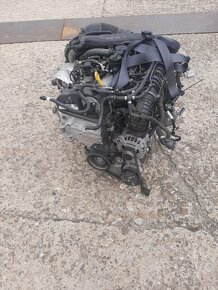 Octavia III,IV,Golf VII,VIII,Karoq,T-roc,Passat B8 1.5 Tsi - 2