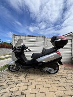 Piaggio X9 maxiskuter - 2