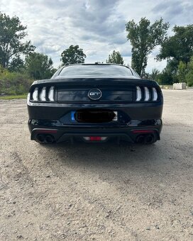 Predám Ford Mustang - 2