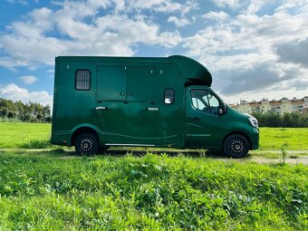 Prepravník koní Renault Master 5-miestny ATM / Automat NOVE - 2