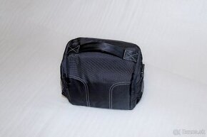 Polstrovaná brašna pro DC / DSLR fotoaparáty. - 2