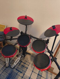 Alesis Nitro - 2