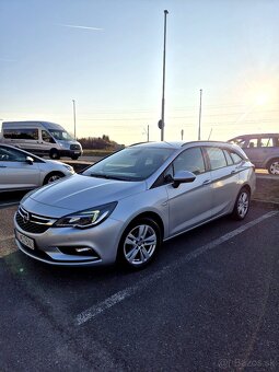 Opel astra 2018 - 2