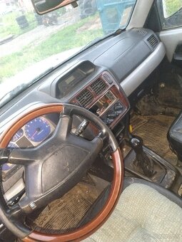 Predam alebo rozpredám Mitsubishi pinin 1.8 gdi - 2