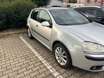 Predám Vw Golf V 2.0 TDI - 2