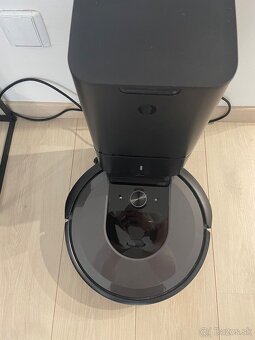 Roomba i8 - 2