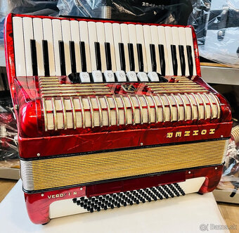 Predám krásny akordeón HOHNER Verdi II N-96basový- - špičkov - 2