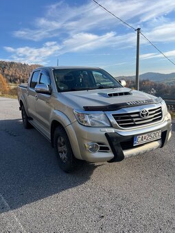 Toyota Hilux 2.5 D-4D 4×4 165 000km - 2