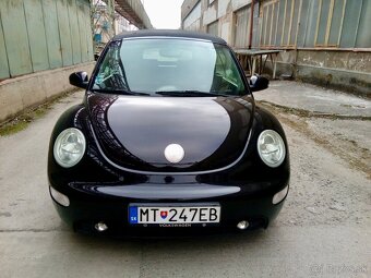 Volkswagen New Beetle Cabriolet 1.4 55 kW (benzín) – čierny - 2