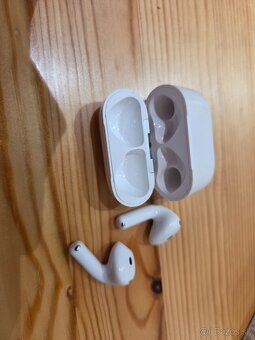 Apple AirPods 4 - 2