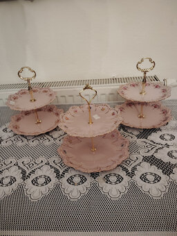 Etazery.Ruzovy porcelan.Chodov. - 2