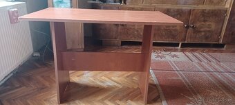 kuchynský stôl , farba jelša - málo používaný - 2