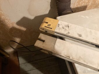 Pohon na dvojkrídlovu bránu - 2