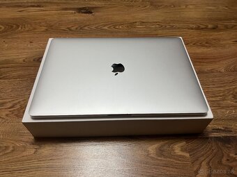 MacBook Pro 15” Touch Bar 32GB RAM - 2
