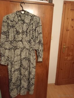 Dámské šaty - 2