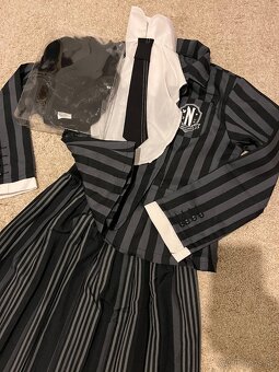 karnevalovy kostym Wednesday - 2