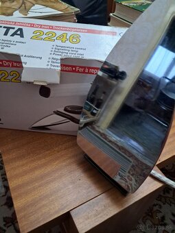 Žehlička ETA2246 - 2