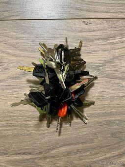 Originál kluče na stavebné stroje - 2