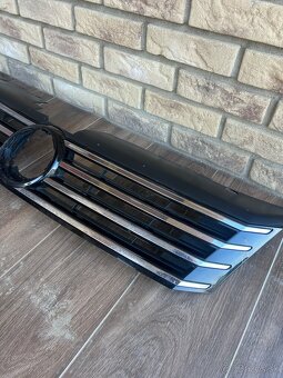 Predna maska Vw passat b7 - 2