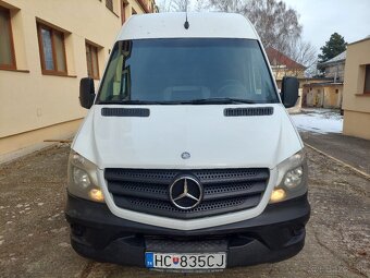 Mercedes Benz Sprinter - 2