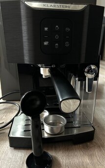 Predám ( kávovar, grafické karty, disky R16) - 2