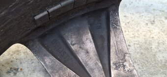 220/45 R17 letné - 2