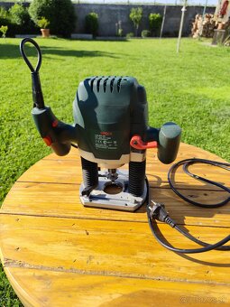 Vrchná fréza BOSCH POF 1100 AE - 2