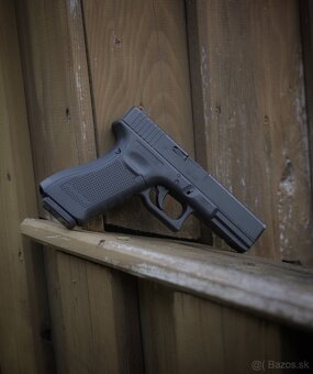 Na predaj: Airsoft Glock 17 Gen4 GBB - 2