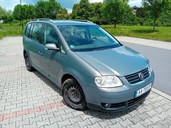 VW Touran - 2