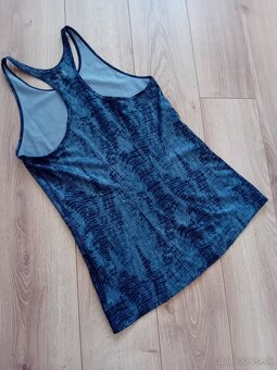 Tričko, UNDER ARMOUR, velk. S - 2